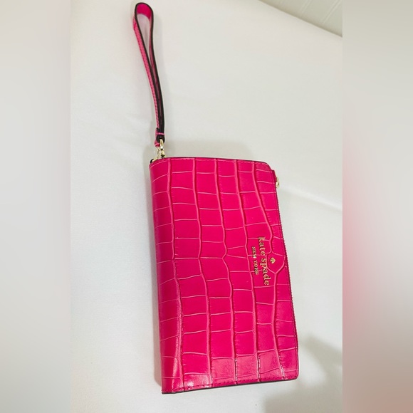 kate spade Handbags - Kate Spade wristlet wallet pink croco